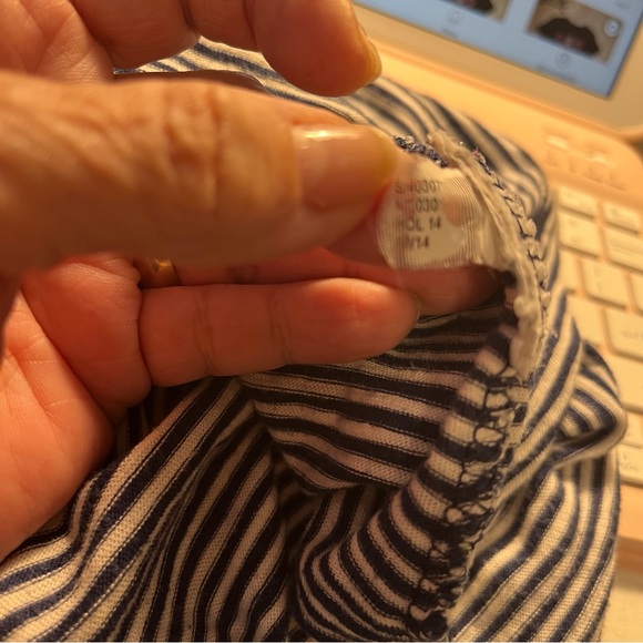 Banana Republic blue and white long sleeve t-shirt size small. - Picture 4 of 7